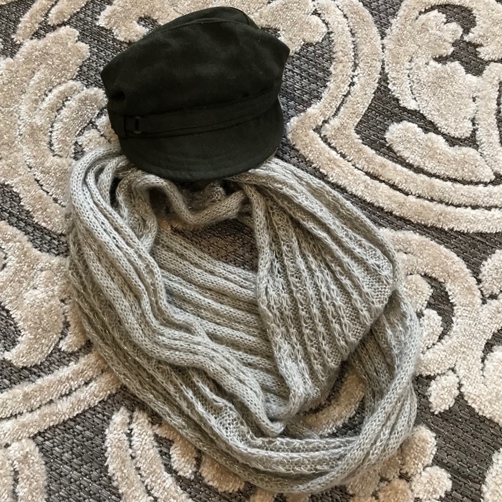 Hat and scarf set